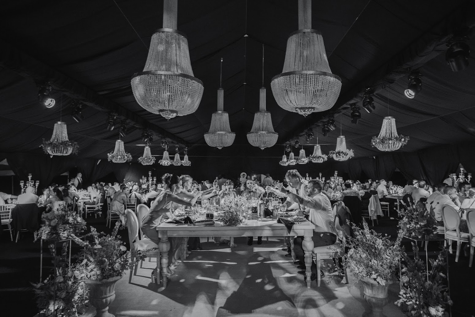 Enjoy producciones de eventos y alquiler de mobiliario gazebos carpas